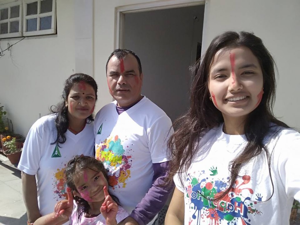 Holi2-1489306456.jpg
