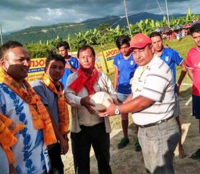 ball-handover-1507735077.jpg