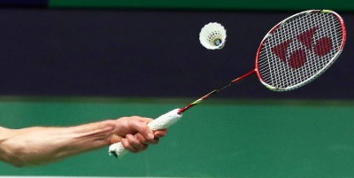 badminton-serv-1510336121.jpg