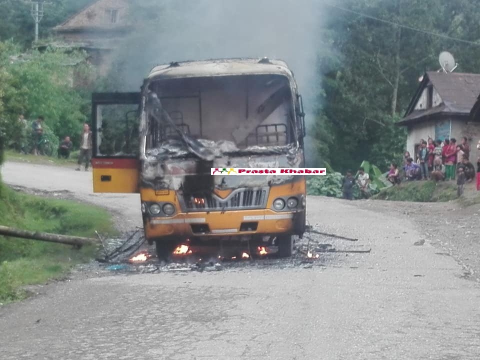 School-Bus-1534212296.jpg