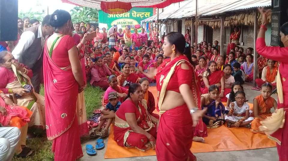 Mahila-1536408793.jpg