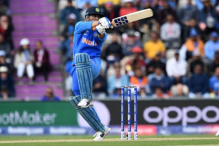 dhoni_mCDkCHARth-1559785394.jpg