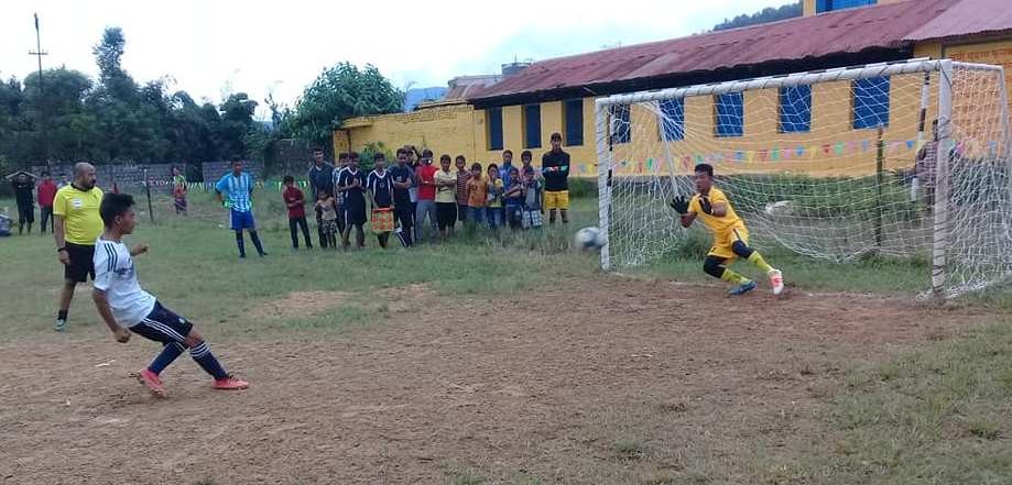 Football-1570021487.jpg