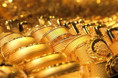 Gold-demand-jewelry-08051-1579082169.jpg