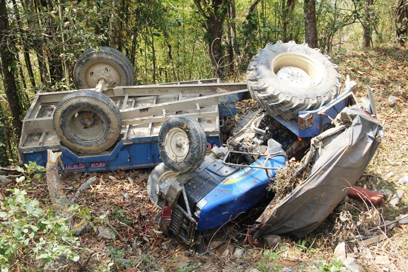 Tractor-1579751323.jpg