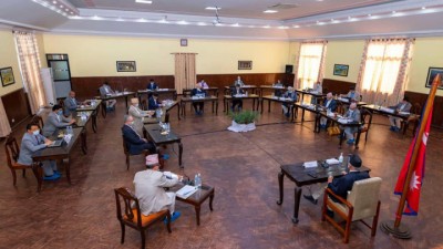 mantriparishad-baithak-10-1591925950.jpg