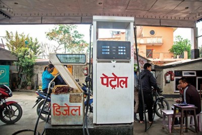 petrol-pump-1594463312.jpg