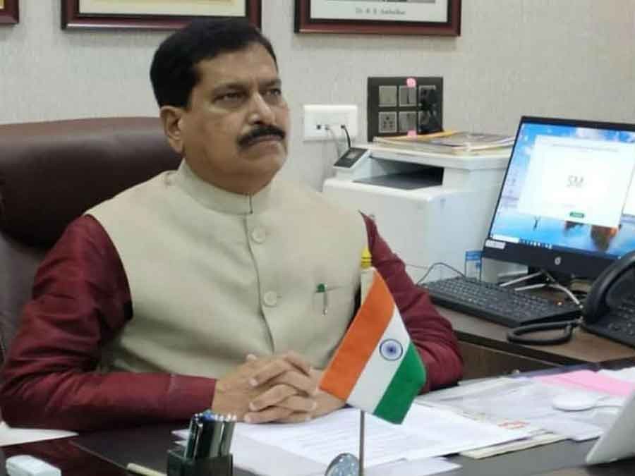 suresh-angadi-minister-in-1600912851.jpg