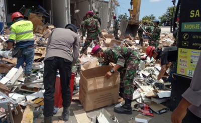cl0jjdc8_indonesia-earthq-1610767705.jpg