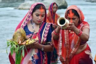 Chhat-puja-1-300x200-1649391532.jpg