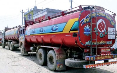 Oil-Tanker-1663200107.jpg