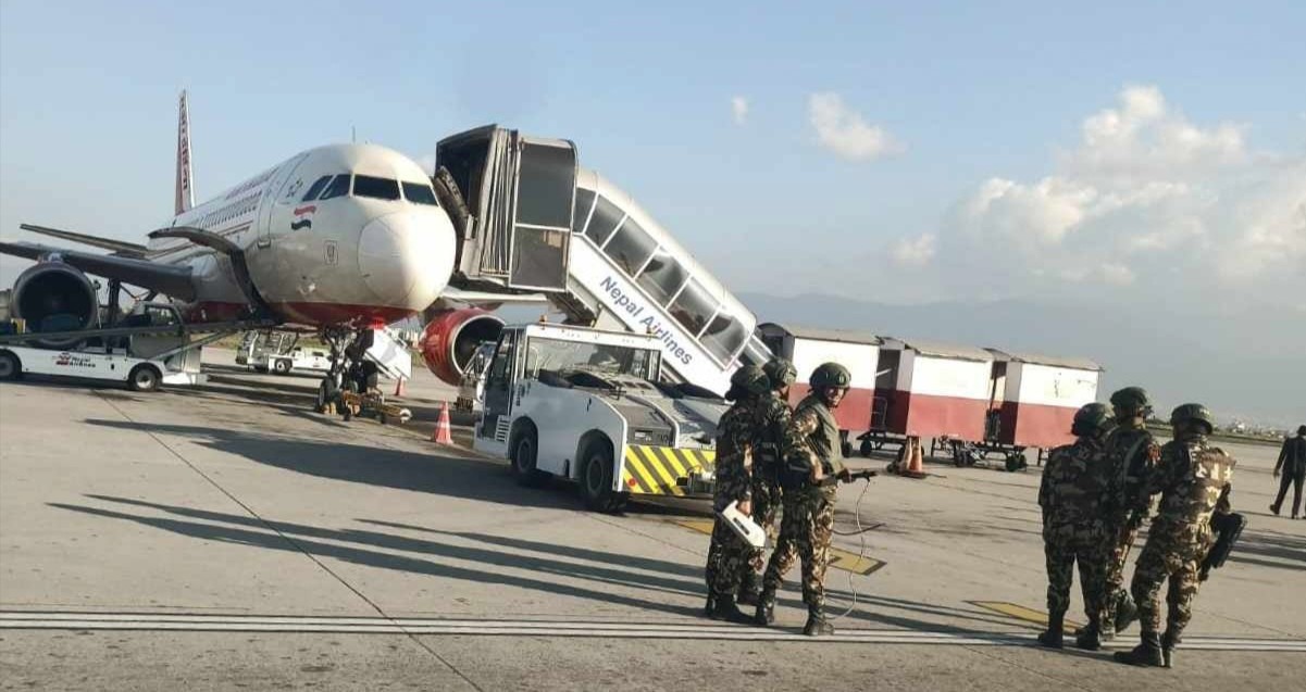 airport-bomb_edit_5585164-1730158402.jpg