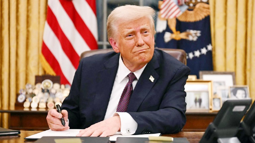 TRUMP-MELON-1781400808.jpg