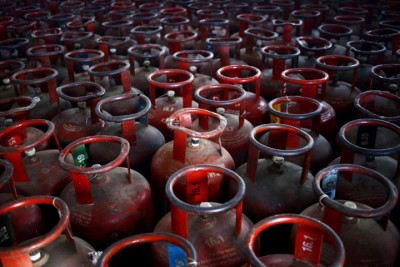 gas_cylinder_XZphMbozDj-1786805015.jpg